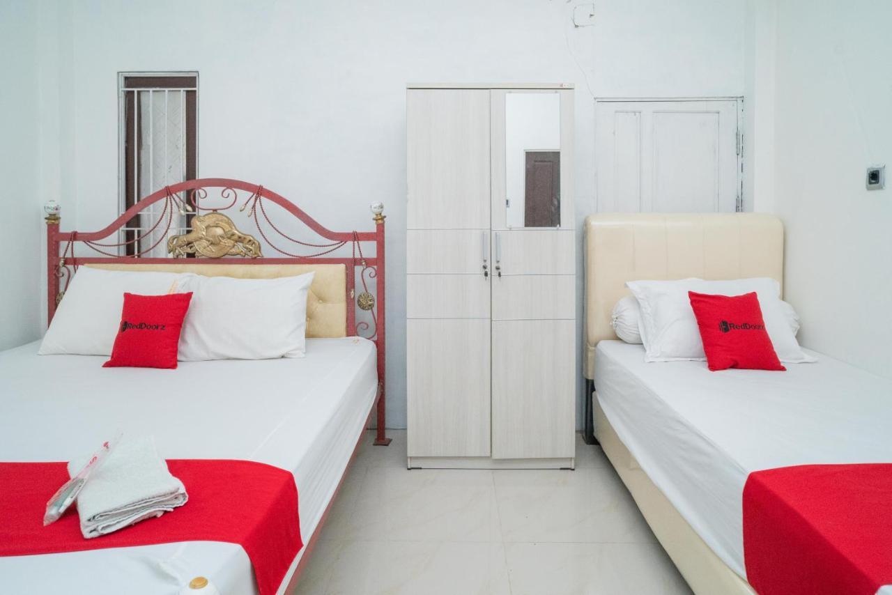 Reddoorz Syariah Near Jalan A Yani Km 8 Citraland Hotel Banjarmasin  Buitenkant foto